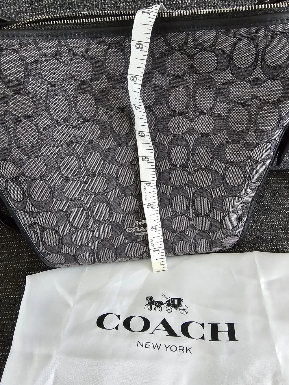 COACH Signature Canvas Tote in Gray/Black